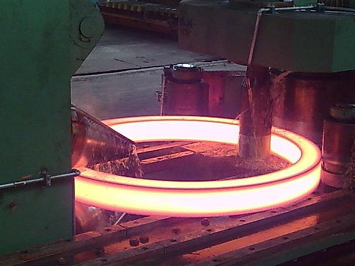 Rolled Ring Forgings | Open Die Forging vs Seamless Rolled Ring Forging -  Ferralloy Inc