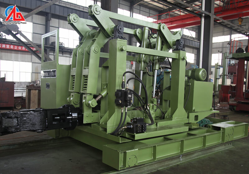 4 CHINA 5ton logo Forging Manipulator.jpg